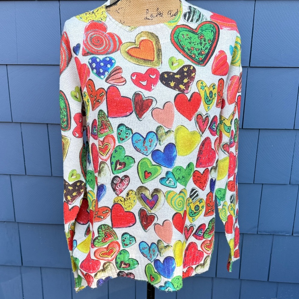Colorful Heart Print Lightweight Sweater NWOT medium